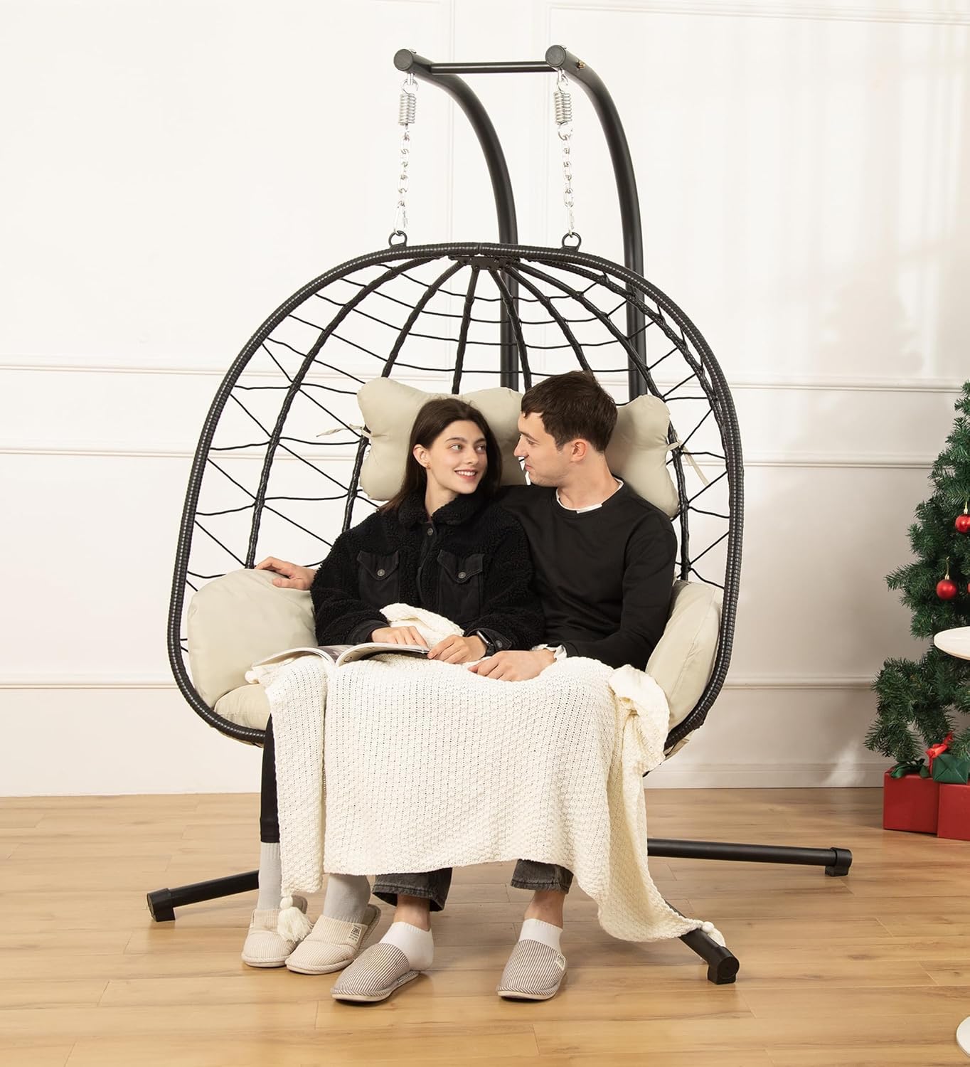 💕 Outdoor Hanging Loveseat – Space-Saving & Stylish
